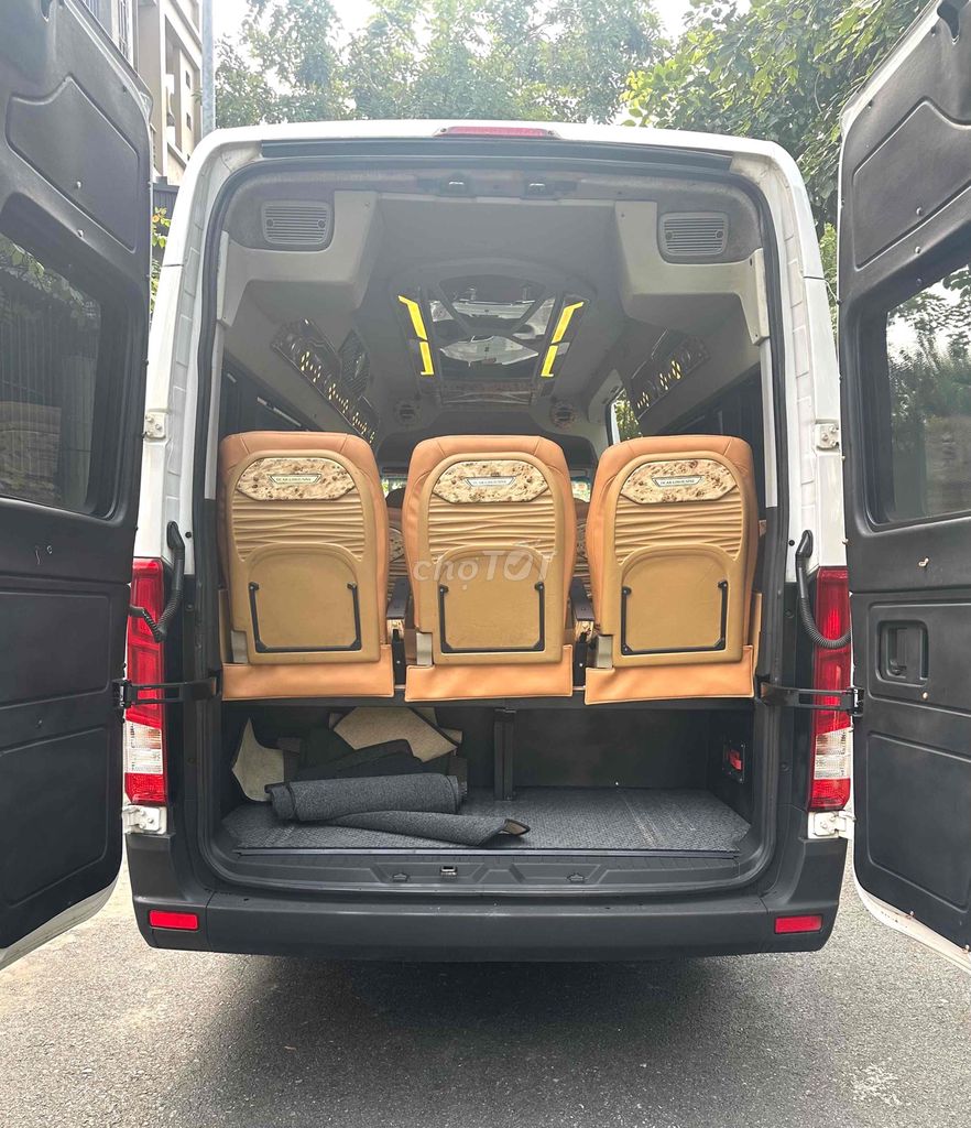 Hyundai Solati Dcar Limousine 12c - sx 2019. Mua bán Phương tiện khác tại Quận Long Biên Hà Nội được đăng bởi Nguyễn Văn Tuấn hình 7