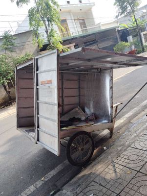 Xe bán quần áo dạo vỉa hè. Mua bán Nội thất, đồ gia dụng khác tại Thành phố Đồng Xoài Bình Phước được đăng bởi tỷ phú 1199