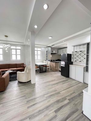 Аренда · 2 комн. · 100 м² · Quận 10, ул. Đường Ðiện Biên Phủ