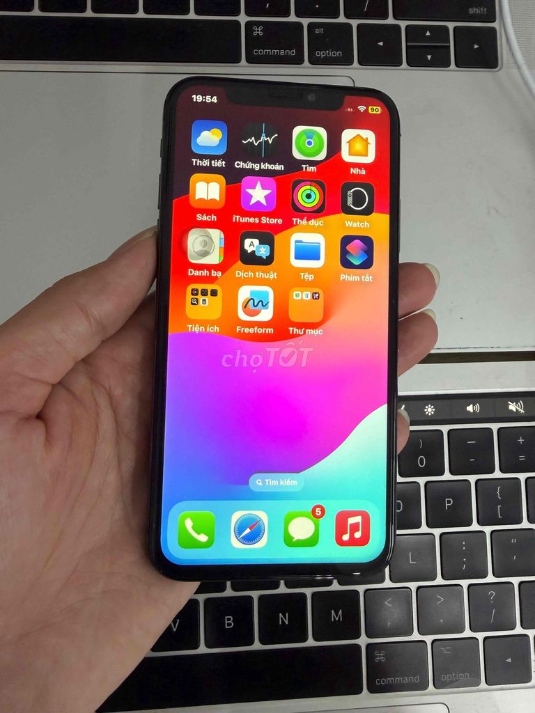 iPhone Xs 64GB Đen quốc tế. Mua bán Điện thoại tại Quận Ninh Kiều Cần Thơ được đăng bởi LyN hình 1