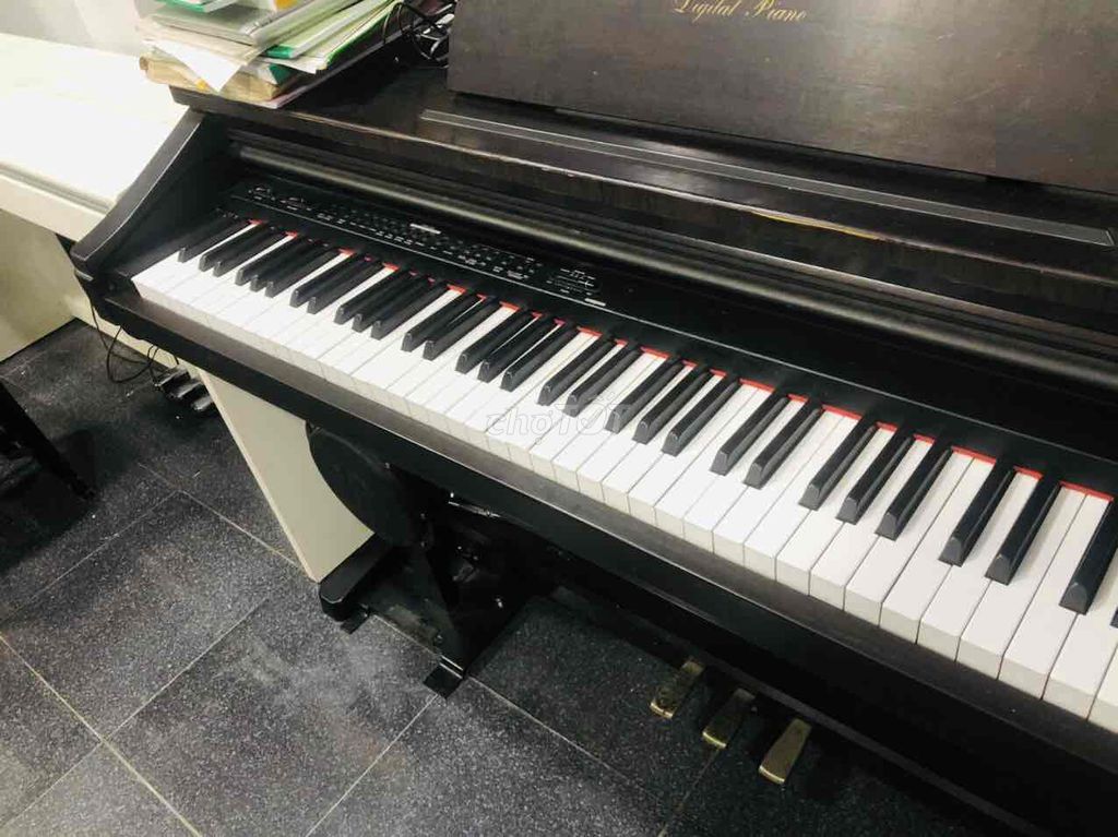 Piano Kawai 700