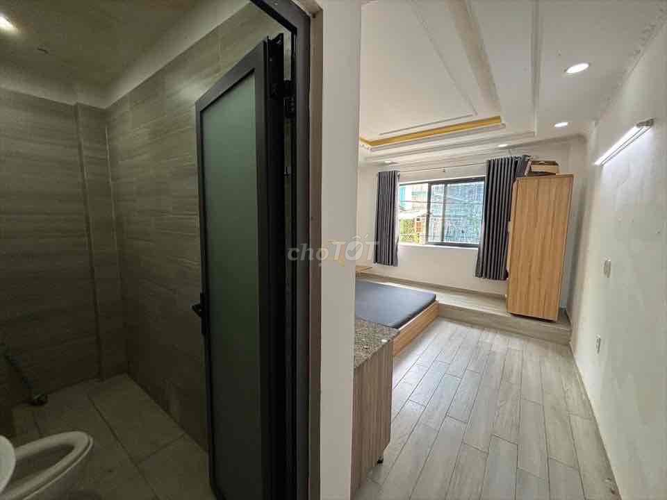 Реальная цена‼️Просторная комната🏡Большое окно 📍Бать Данг_Ханг Зань