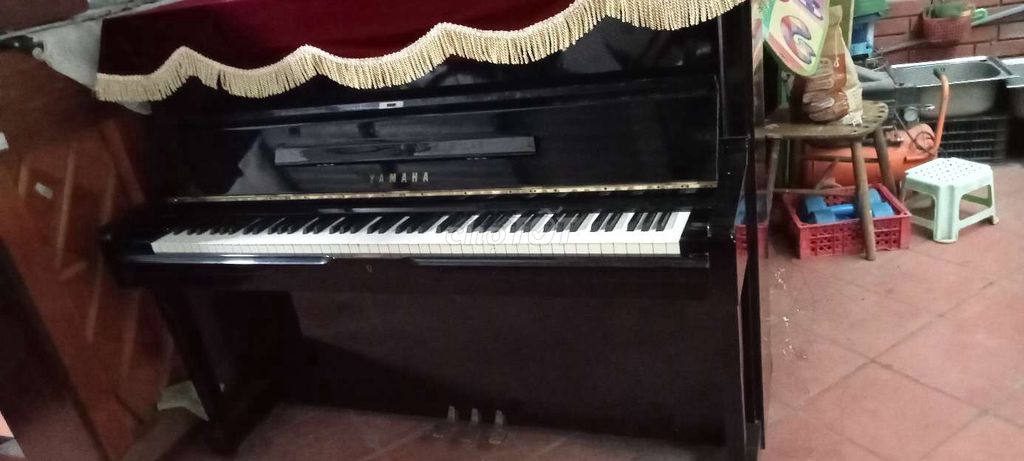 Piano Yamaha U1G