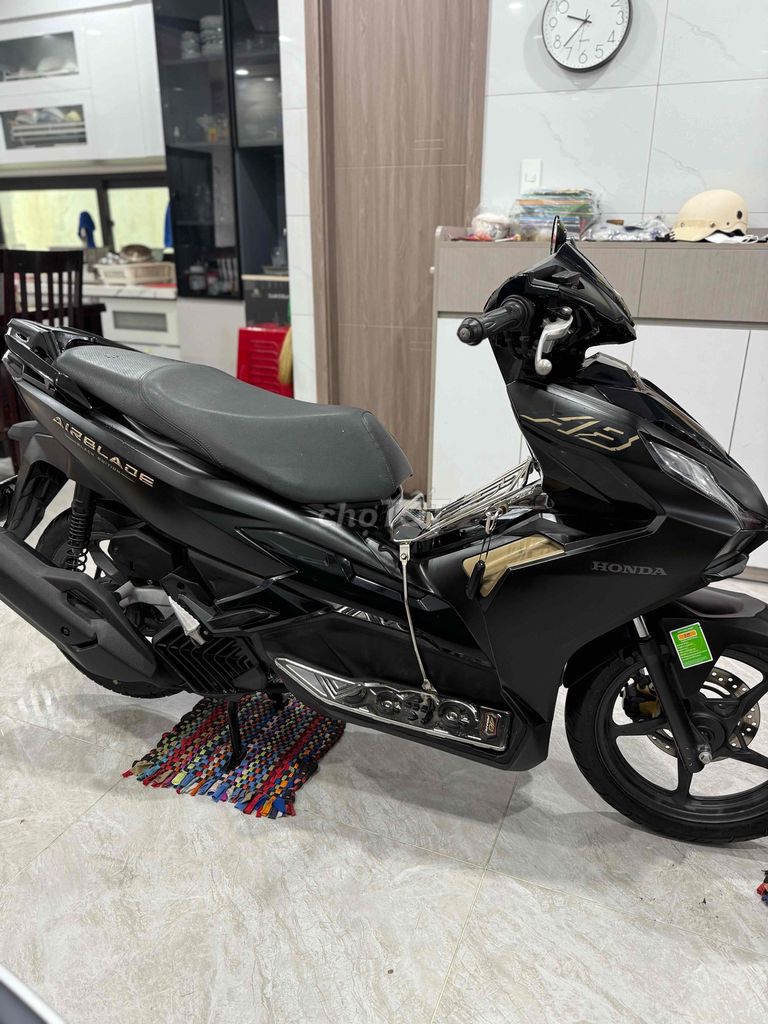 Honda Air Blade 125 4V черный матовый