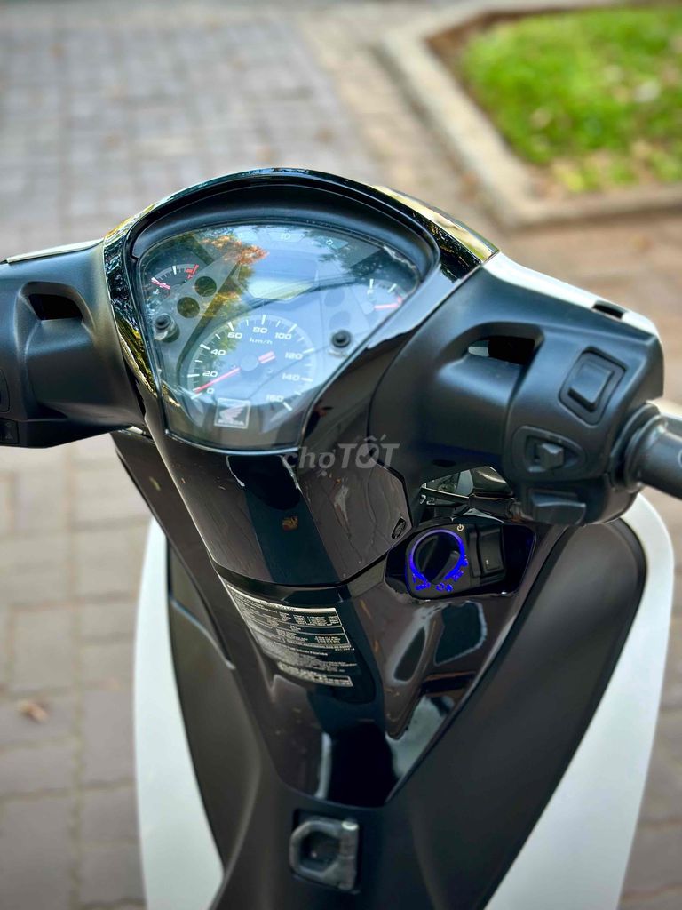 SH150i 2015 Up khoá Smartkey trắng đen siu đẹp. Mua bán Xe máy tại Thành phố Vũng Tàu Bà Rịa - Vũng Tàu được đăng bởi Xe Máy Cũ Vũng Tàu 72 hình 3