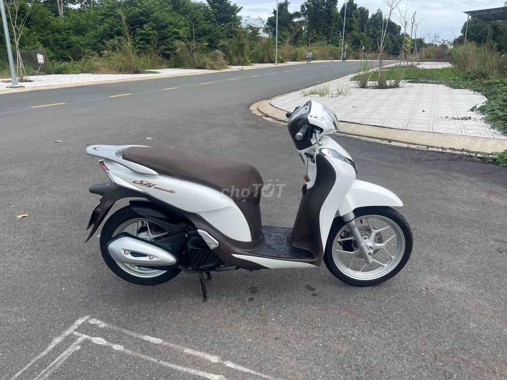 cần bán sh mode mới keng ngay chủ. Mua bán Xe máy tại Huyện Tân Phú Đồng Nai được đăng bởi Lê thê đai hình 16