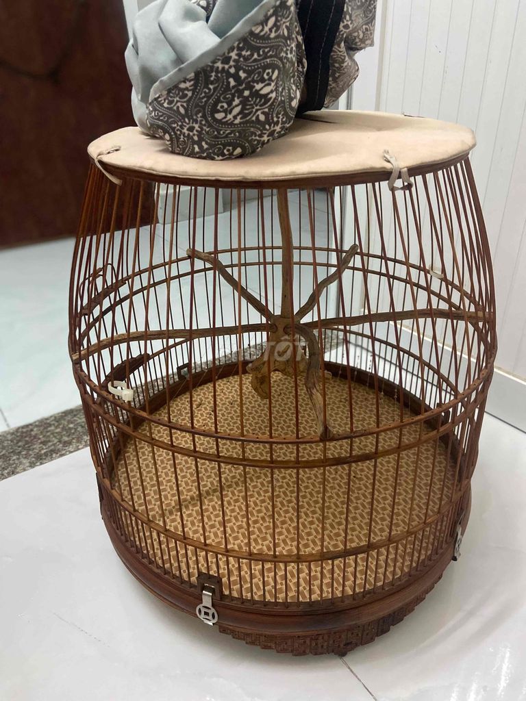 Lồng chim Gỗ. Mua bán Phụ kiện, Thức ăn, Dịch vụ tại Thị xã Tân Uyên Bình Dương được đăng bởi A Vân hình 1