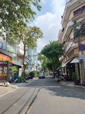 Townhouse 100 m² · 2 bed · Đường số 7