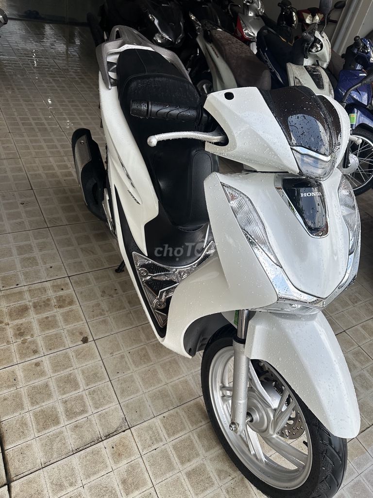 Bán xe sh 160i. Mua bán Xe máy tại Huyện Trảng Bom Đồng Nai được đăng bởi Nguyễn Văn Dũng hình 3