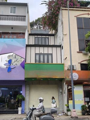 Townhouse 76 m² · 2 bed · Đường Phạm Viết Chánh