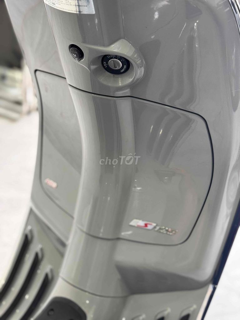 Vespa S Xám Xi măng - Phố lướt 2020. Mua bán Xe máy tại Thành phố Buôn Ma Thuột Đắk Lắk được đăng bởi Nguyễn hoàng Anh hình 3