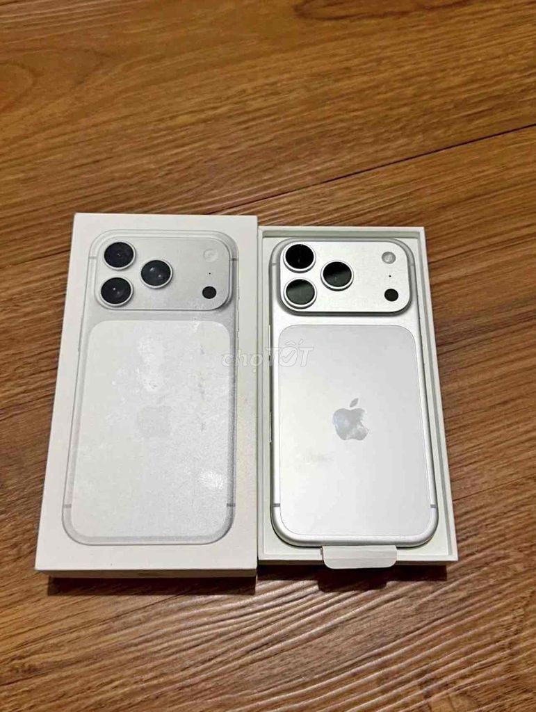 iPhone 17 Pro 256GB Bạc FULLBOX BH APPLE 02/2027. Mua bán Điện thoại tại Quận 10 Tp Hồ Chí Minh được đăng bởi iStockHCM hình 1