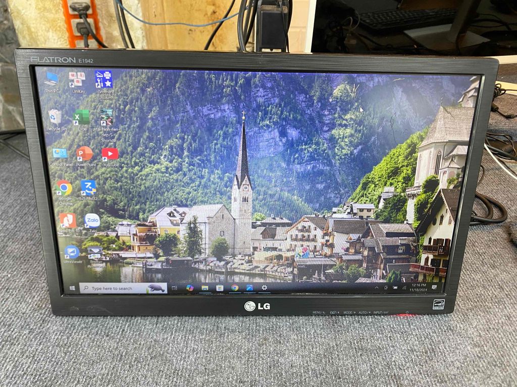 Màn hình LG 19” không chân chữa cháy