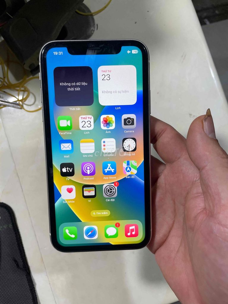 iphone 11 Qt 64 gb trắng zin đẹp