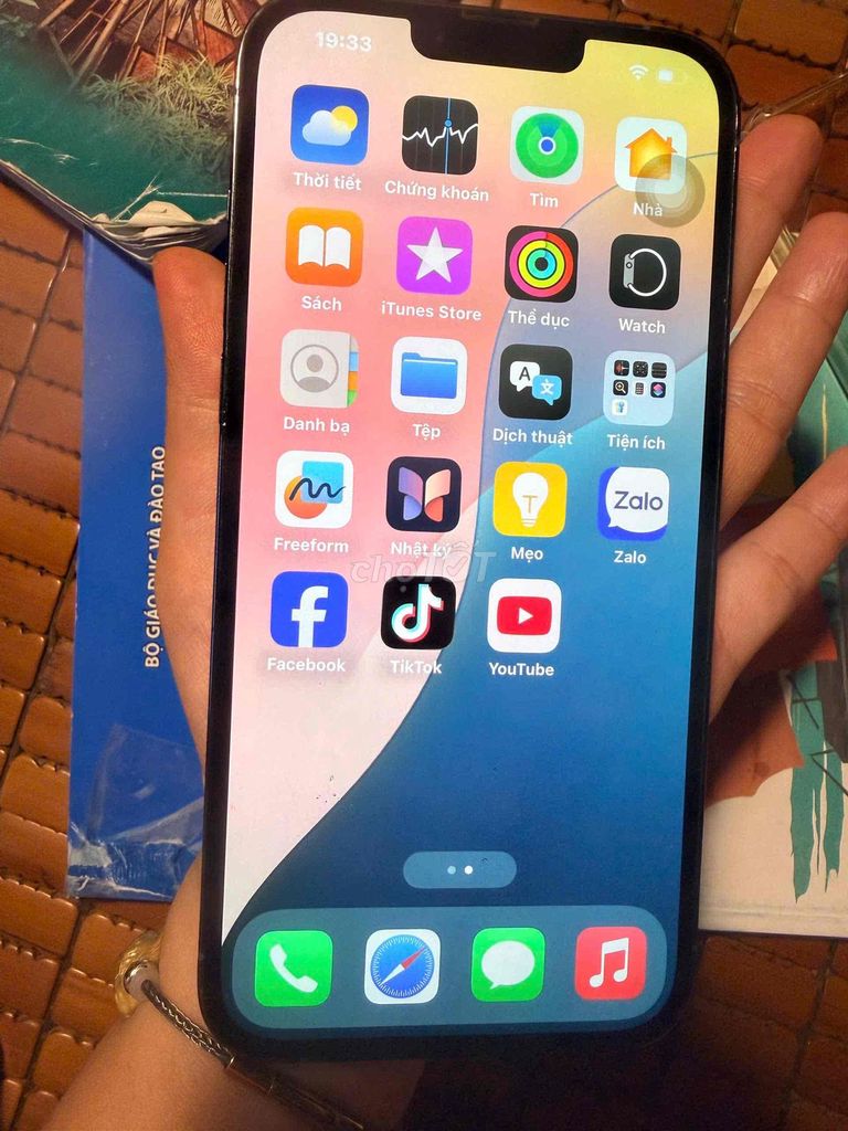Apple iPhone 13 Pro Max Xám A15 Bionic. Mua bán Điện thoại tại Quận Tân Bình Tp Hồ Chí Minh được đăng bởi TMV hình 1