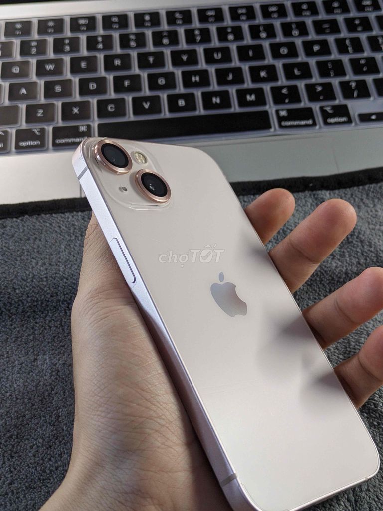 iPhone 13 Hồng VNA Zin nguyên bản còn áp suất. Mua bán Điện thoại tại Quận Gò Vấp Tp Hồ Chí Minh được đăng bởi Huy Hoàng hình 1