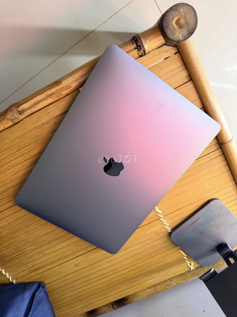 Apple MacBook Pro 2020 Xám. Mua bán Laptop tại Thành phố Buôn Ma Thuột Đắk Lắk được đăng bởi tran hoa hình 1