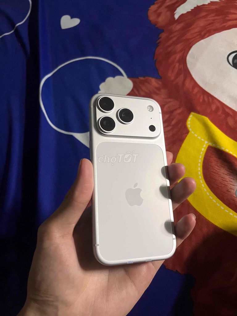 Apple iPhone 17 Pro Màu Bạc New 99.98%. Mua bán Điện thoại tại Thành phố Thủ Đức Tp Hồ Chí Minh được đăng bởi Chí Tâm hình 1
