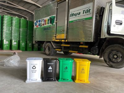 Thùng Rác Y Tế 15 Lít, 20 Lít. Mua bán Nội thất, đồ gia dụng khác tại Quận 12 Tp Hồ Chí Minh được đăng bởi Nhựa tốt