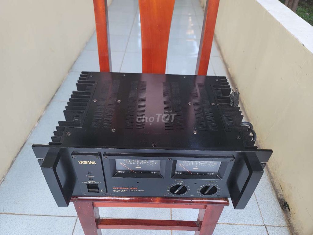 Đẩy Yamaha P 2200 chạy 12 sò sắt