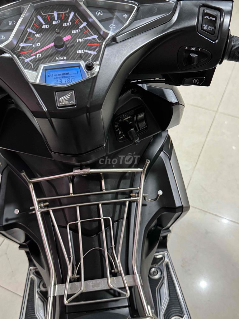 BÁN AIRBLADE PBĐB Fi 125/T12.2017 TRÙM MỀN,BSTP. Mua bán Xe máy tại Quận 3 Tp Hồ Chí Minh được đăng bởi Bích Chi hình 9