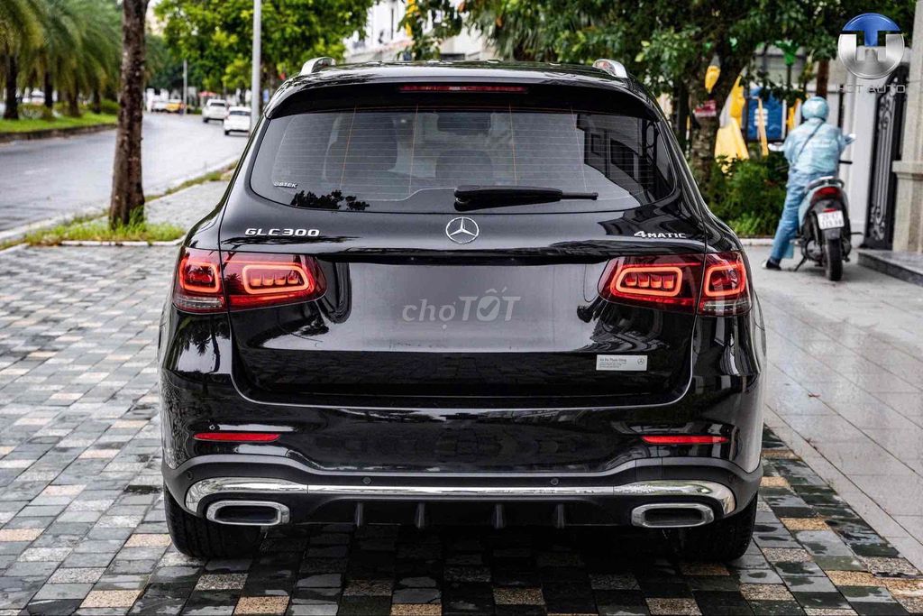 Mercedes_GLC300_AMG Sx 2022 (V1) Bank 90%. Mua bán Ô tô tại Quận 7 Tp Hồ Chí Minh được đăng bởi PHÁT ĐẠT LUXURY CAR hình 5