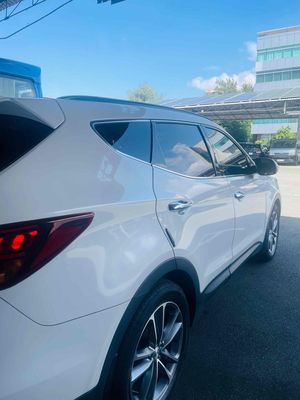 Hyundai Santa Fe 2018 2.4 AT 4 WD - 101000 km. Mua bán Ô tô tại Thành phố Vũng Tàu Bà Rịa - Vũng Tàu được đăng bởi Tran quang tuan 