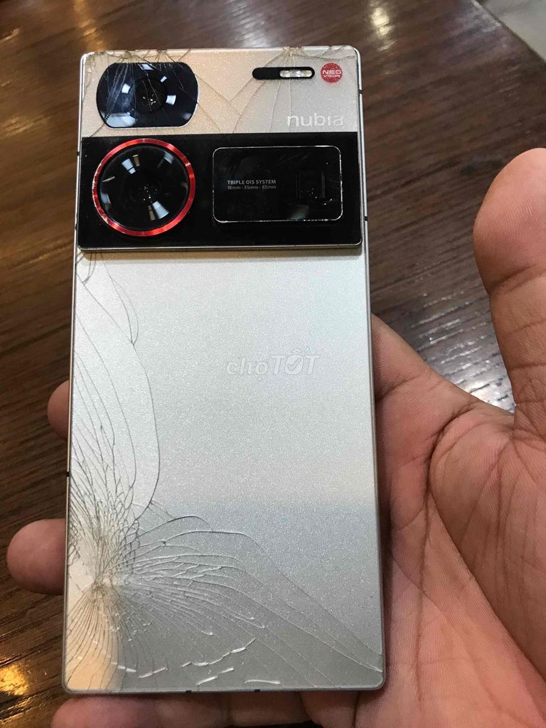 Nubia Z60 Ultra mày bê lưng man đom nhẹ sai full. Mua bán Điện thoại tại Quận 6 Tp Hồ Chí Minh được đăng bởi Nguyễn kim hình 1