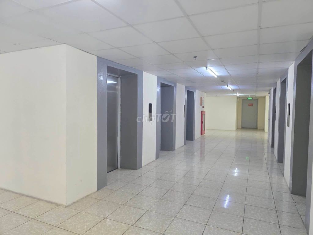Угловая квартира 55м² на Нгуен Зань, 2 спальни, полный комплект мебели