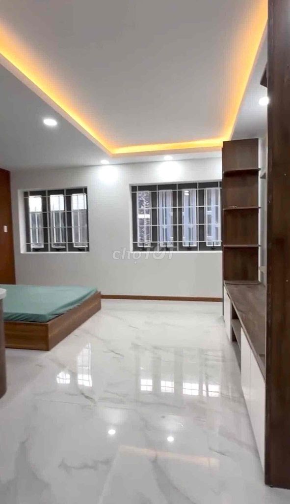 Phòng Đẹp Thoáng Bếp Sang Cao Cấp Có Cửa Sổ Gần Phú Mỹ Hưng Quận 7
