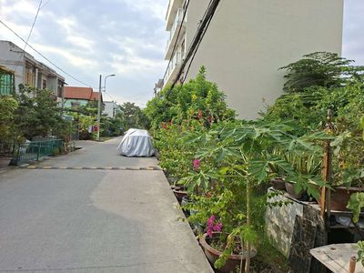 Plot of land 103 m² · Đường Nguyễn Văn Tạo