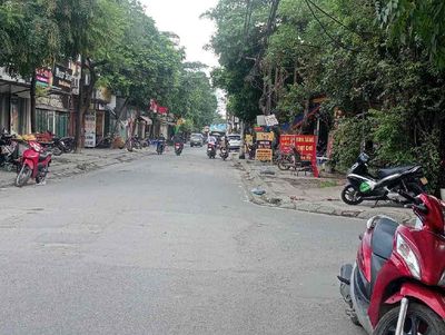 BÁN NHÀ ĐẤT LĨNH NAM, ĐƯỜNG TO Ô TÔ TẢI CHẠY, GIÁ SIÊU HỜI. Mua bán đất tại Quận Hoàng Mai Hà Nội được đăng bởi Nguyễn Bích Ngọc