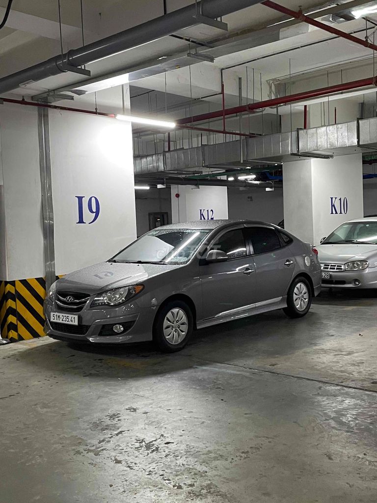Hyundai Avante 2013 1.6 MT - 70000 km. Mua bán Ô tô tại Quận 8 Tp Hồ Chí Minh được đăng bởi Anh Quốc  hình 3