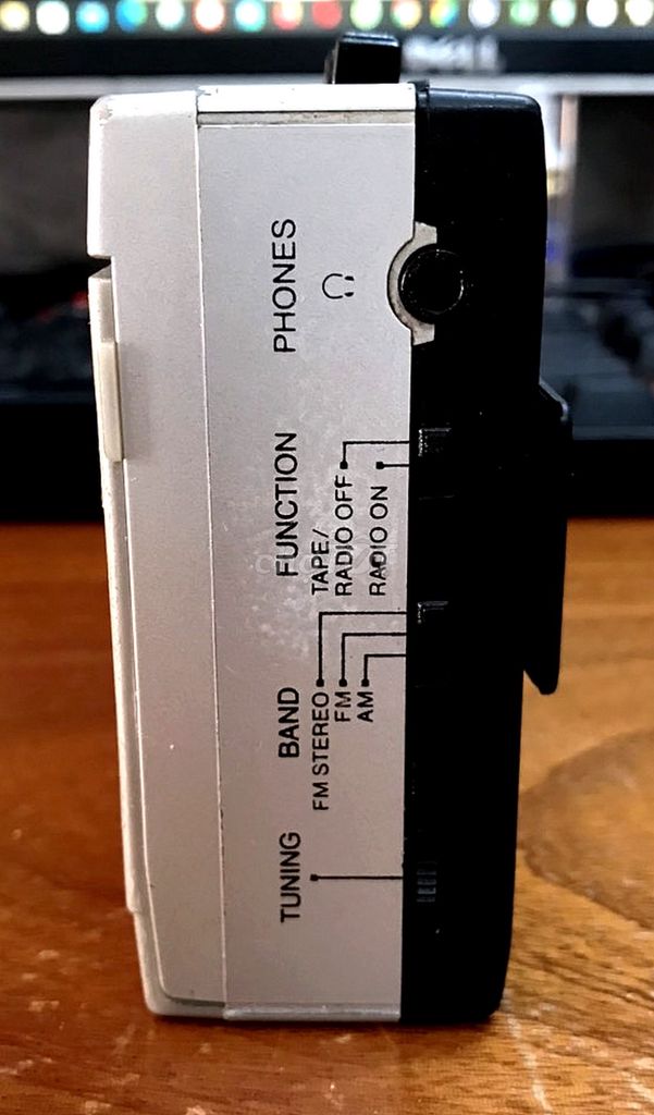 Vintage Sanyo M-G27 Portable Cassette Player