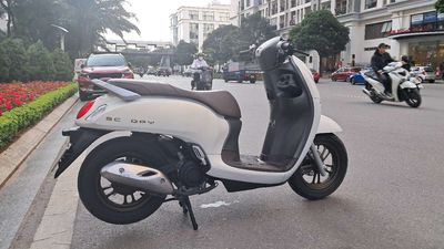 Honda Scoopy Trắng. Mua bán Xe máy tại Quận Hai Bà Trưng Hà Nội được đăng bởi bùi hữu liêm 