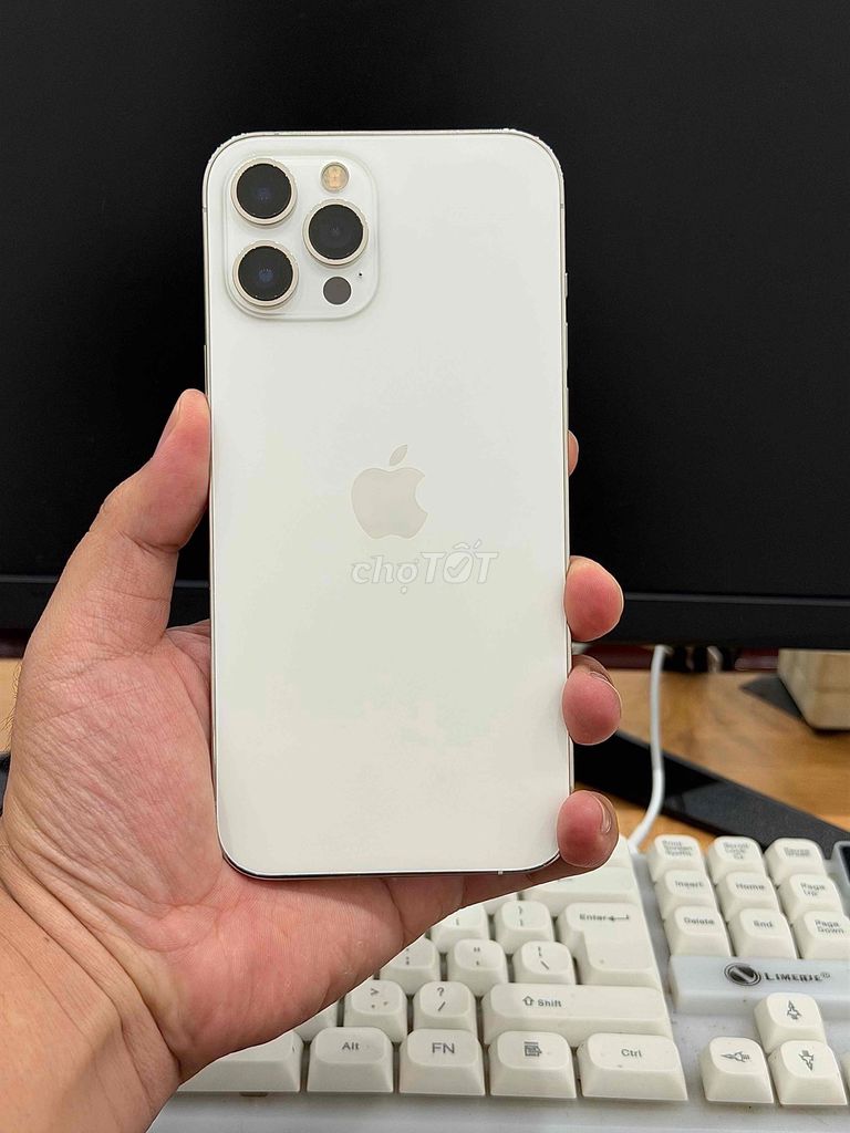 Apple iPhone 12 Pro Max 256GB Trắng Quốc Tế. Mua bán Điện thoại tại Quận Ninh Kiều Cần Thơ được đăng bởi Cầm Đồ Tấn Lợi hình 1