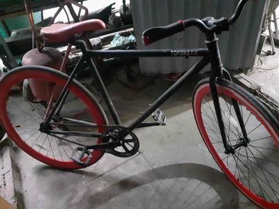 Xe đạp Fixed gear màu đỏ đen