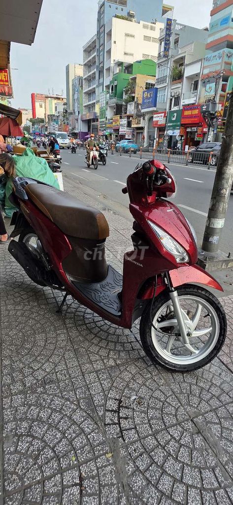 Honda Vision 2019 màu Đỏ. Mua bán Xe máy tại Thành phố Thủ Đức Tp Hồ Chí Minh được đăng bởi Quocbao hình 2