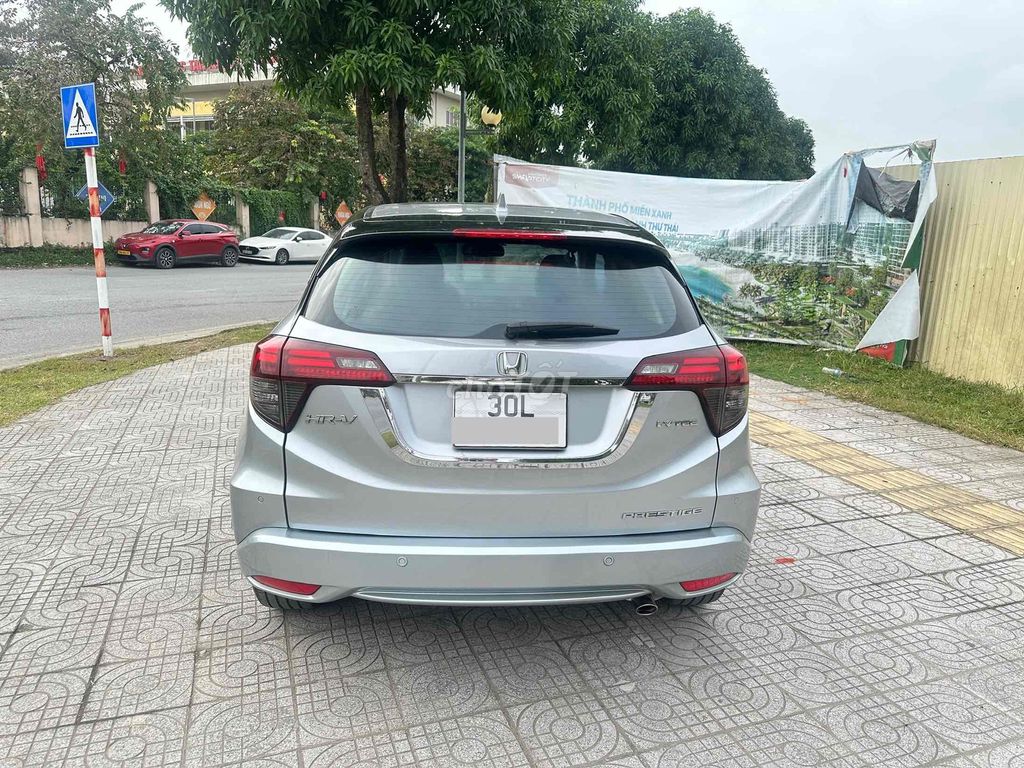 HR-V 1.8L sx 2018 nhập THÁI LAN. Mua bán Ô tô tại Quận Thanh Xuân Hà Nội được đăng bởi Minh Đức Oto Cũ hình 7