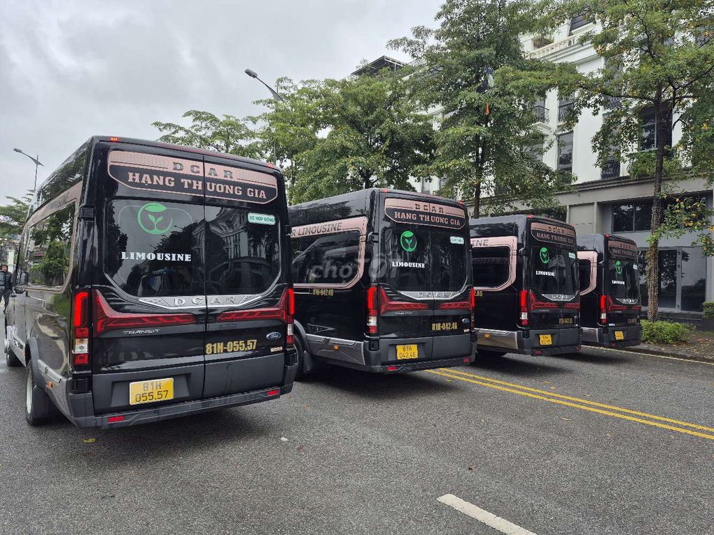 Xe khách Ford Transit Limousine 12 chỗ. Mua bán Phương tiện khác tại Quận Long Biên Hà Nội được đăng bởi Ngô hùng hình 3