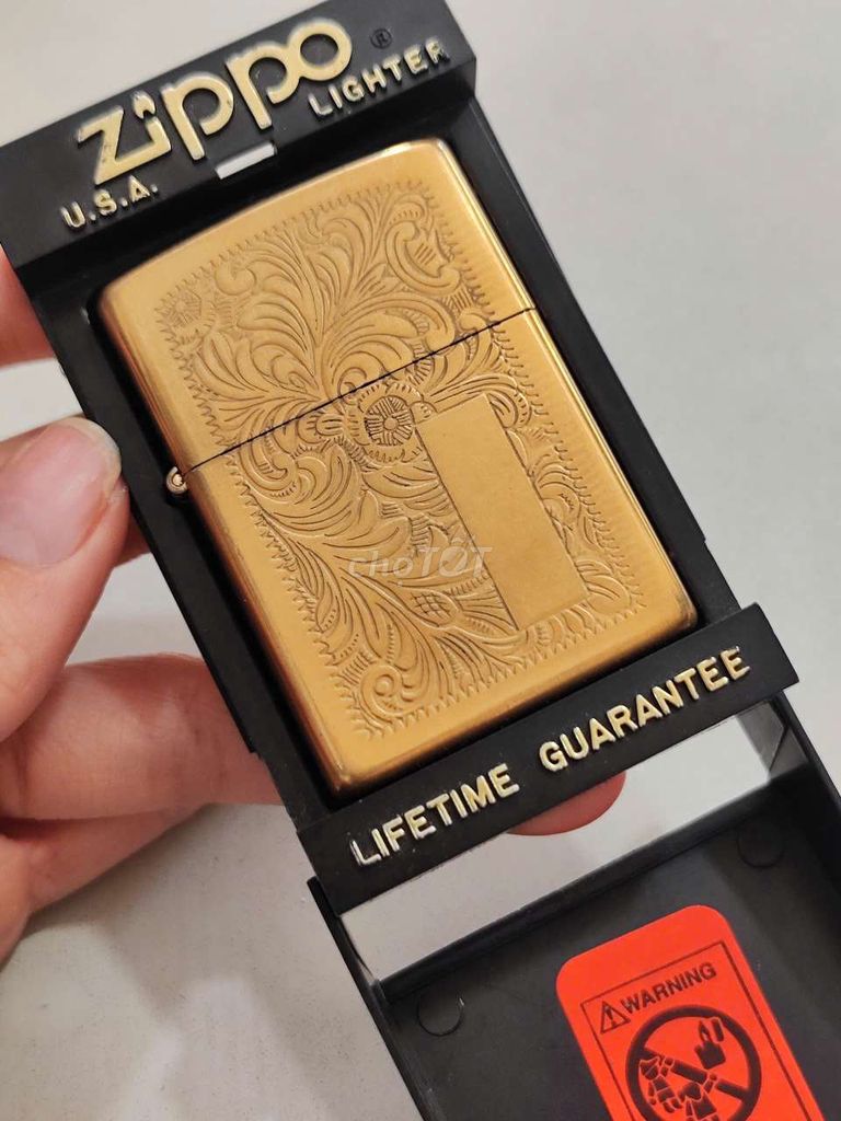 Zippo 1992 venetian đồng khối