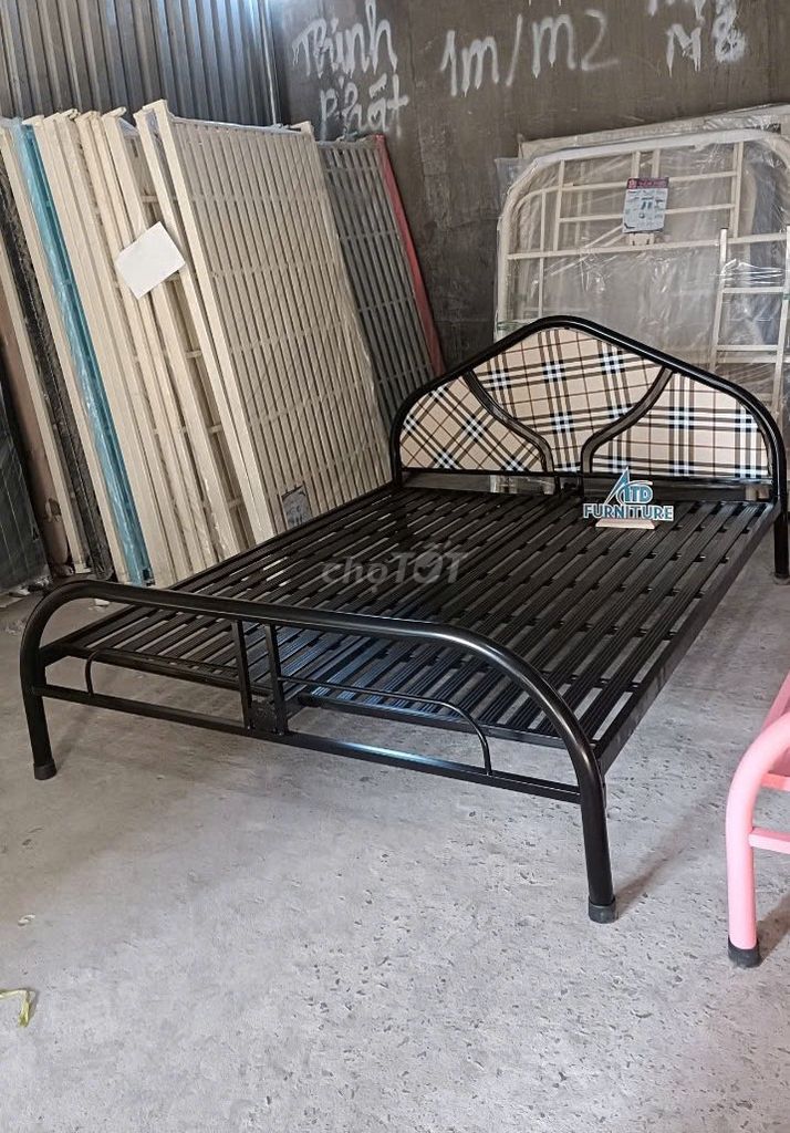 giường sắt\giường sắt >.giường sắt~ giường sắt=,,. Mua bán Giường, chăn ga gối nệm tại Quận 8 Tp Hồ Chí Minh được đăng bởi Thanh Hoa NỘI THẤT VĂN PHÒNG GIA ĐÌNH  hình 1