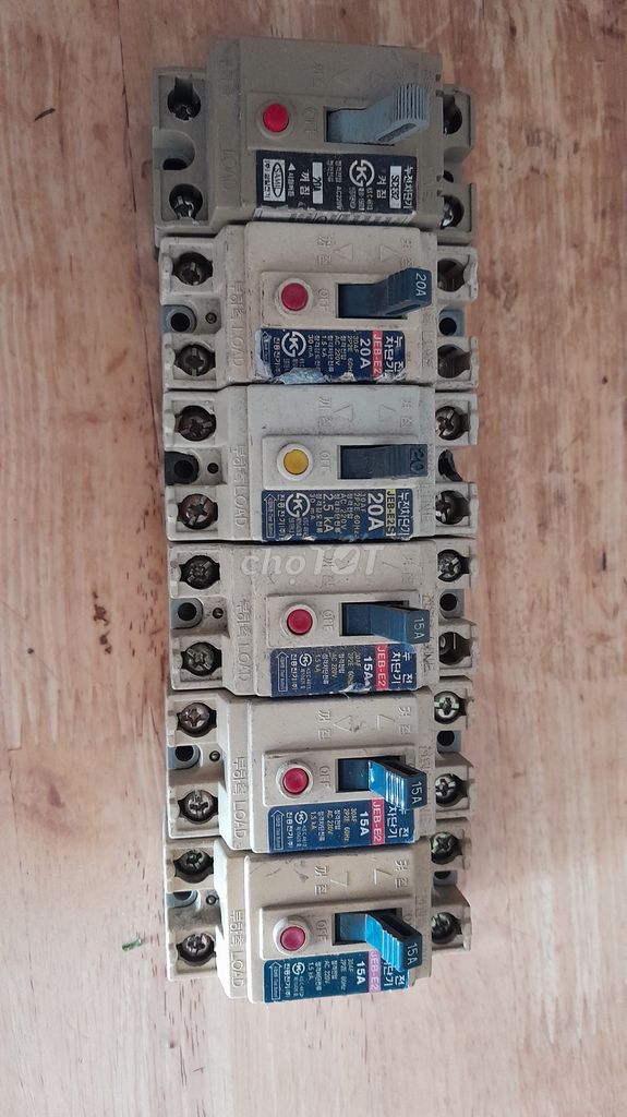 Cb chống giật máy nước nóng 20A. Mua bán Đồ chuyên dụng, Giống nuôi trồng tại Quận Gò Vấp Tp Hồ Chí Minh được đăng bởi Trần Minh hình 1