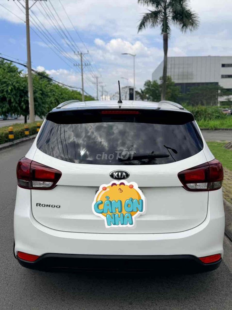 Kia Rondo 2017 2.0 MT xe gd 1 chủ cực zin đẹp rẻ. Mua bán Ô tô tại Thành phố Thuận An Bình Dương được đăng bởi Kim Nam Auto Tom  hình 8