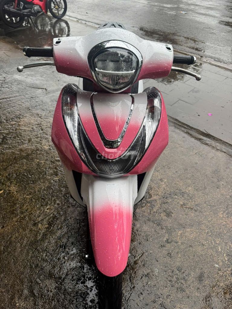 Honda SH Mode 2023 ABS Hồng trắng. Mua bán Xe máy tại Huyện Chư Sê Gia Lai được đăng bởi Anh minh hình 4