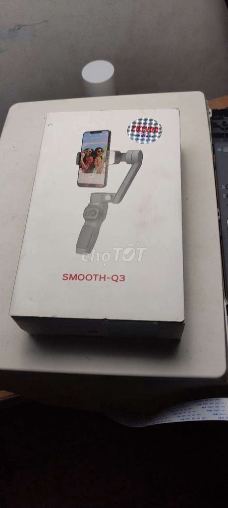 Cần bán gimbal cho điện thoại zhiyun smooth Q3