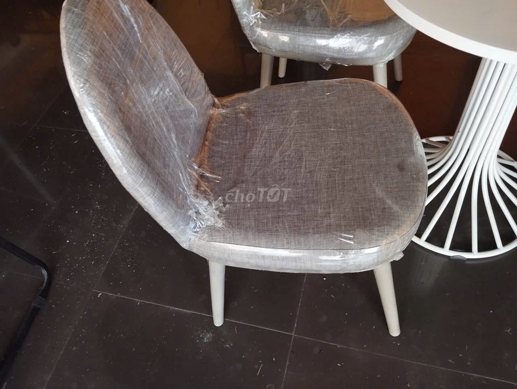 Bộ bàn ghế Tai thỏ Gỗ, Vải. Mua bán Bàn ghế tại Thành phố Đà Lạt Lâm Đồng được đăng bởi trần thanh hùng hình 1