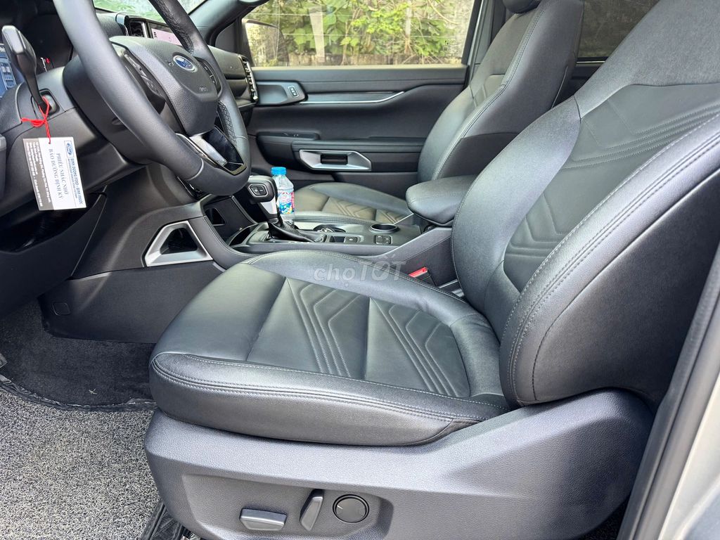 Ford Everest 4x2 Titanium 2022. Mua bán Ô tô tại Quận Long Biên Hà Nội được đăng bởi PHÚC LÂM  AUTO hình 14