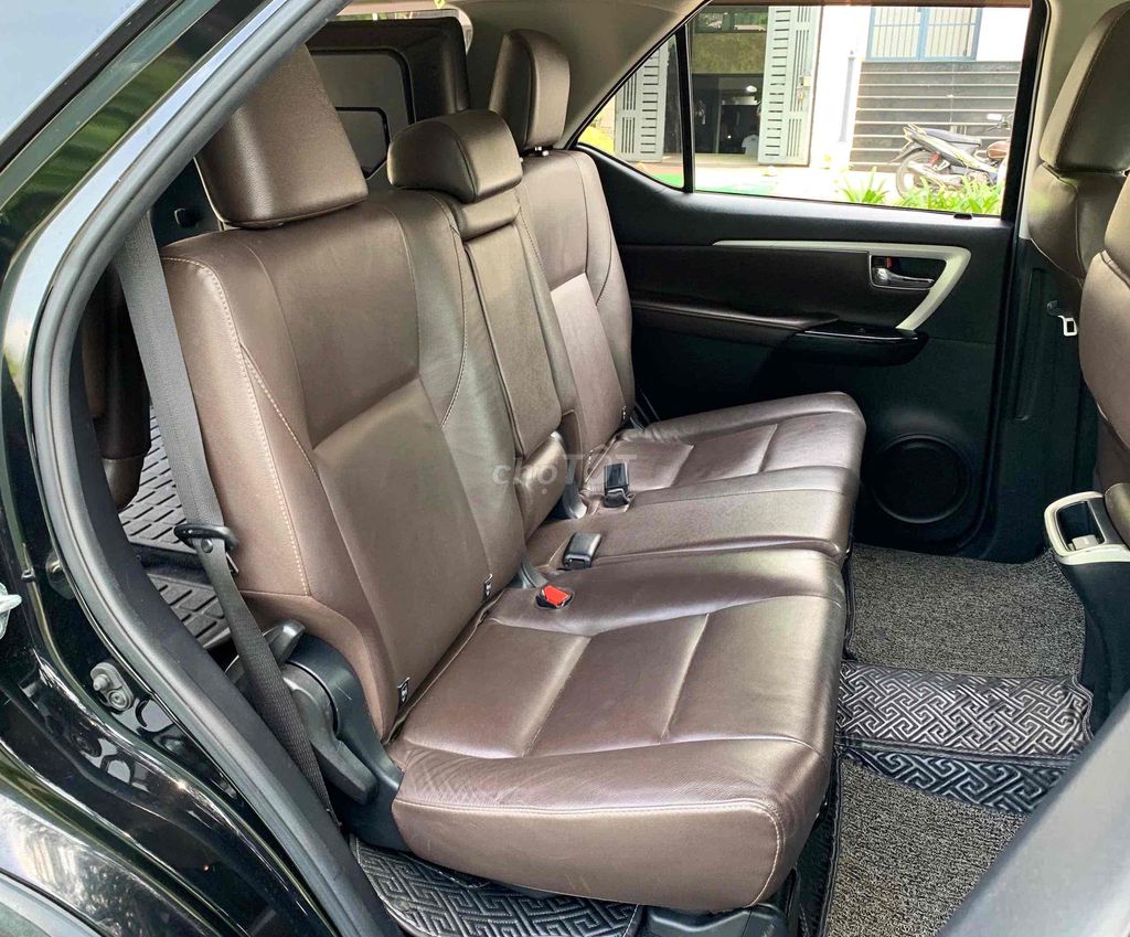 Toyota Fortuner 2017 2.7V 4x2 - 48000 km. Mua bán Ô tô tại Thành phố Dĩ An Bình Dương được đăng bởi Hiển phạm hình 6
