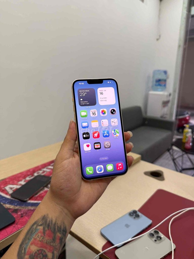Apple iPhone 14 Plus 128GB Vàng Like New 99%. Mua bán Điện thoại tại Quận Đống Đa Hà Nội được đăng bởi KT Hà Nội Mobile hình 1